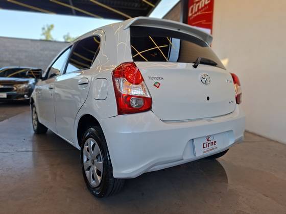 TOYOTA ETIOS 1.5 XS 16V FLEX 4P MANUAL